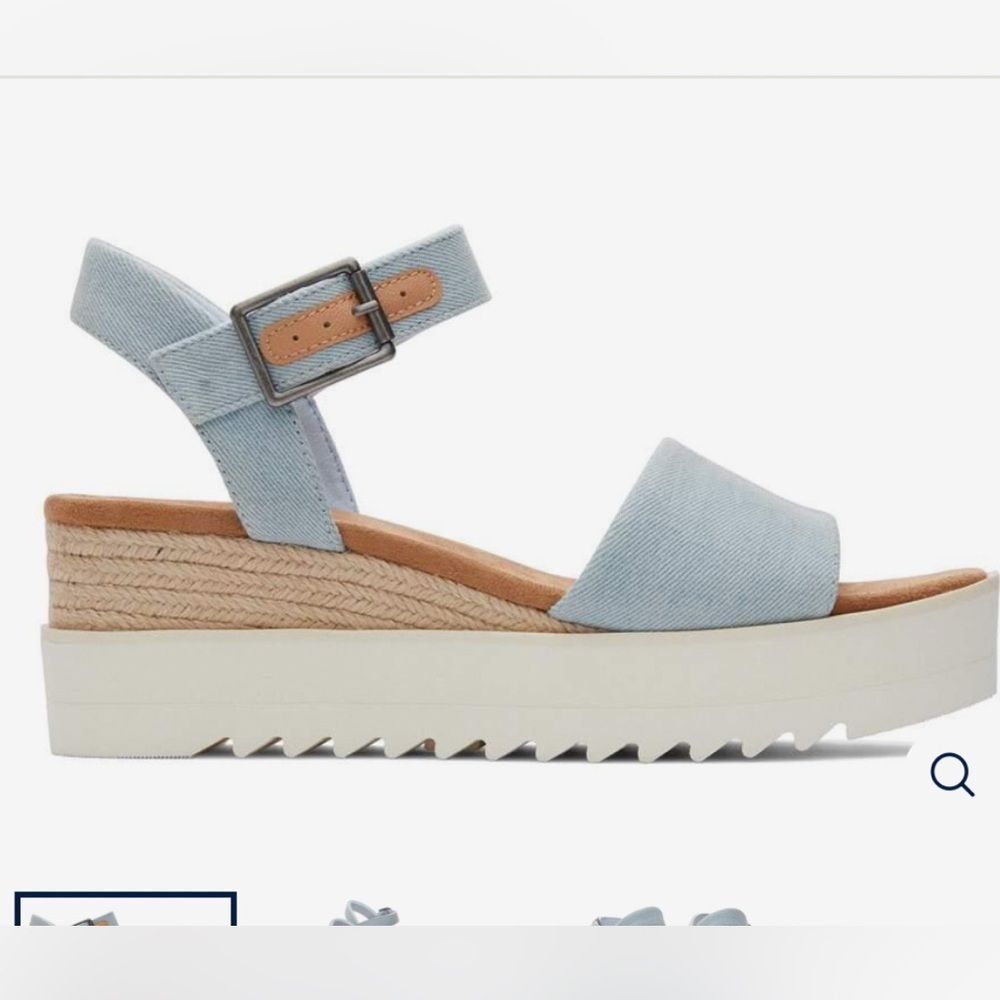 EUC Toms Dania Blue Denim Sandals